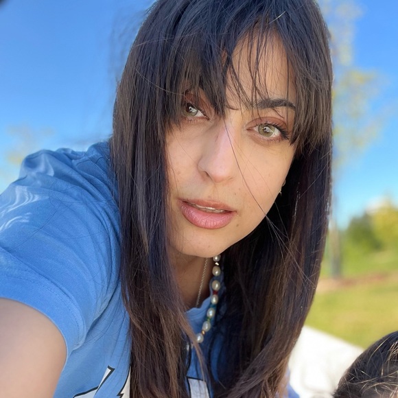 Meet your Posher, Mona - Picture 1 of 1